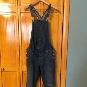 GAP maternity overalls. XS